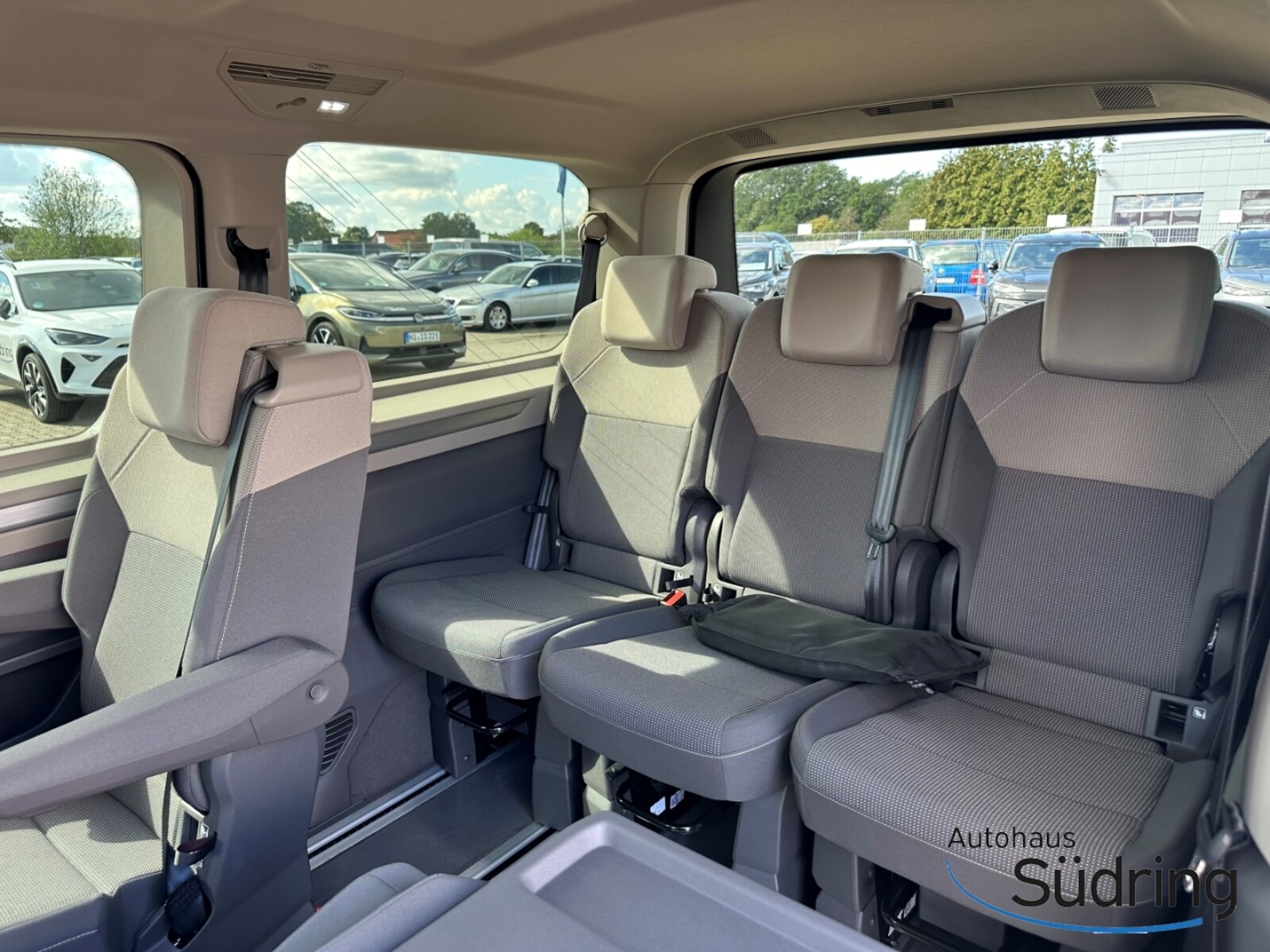 Volkswagen Multivan Langversion – Bild 12