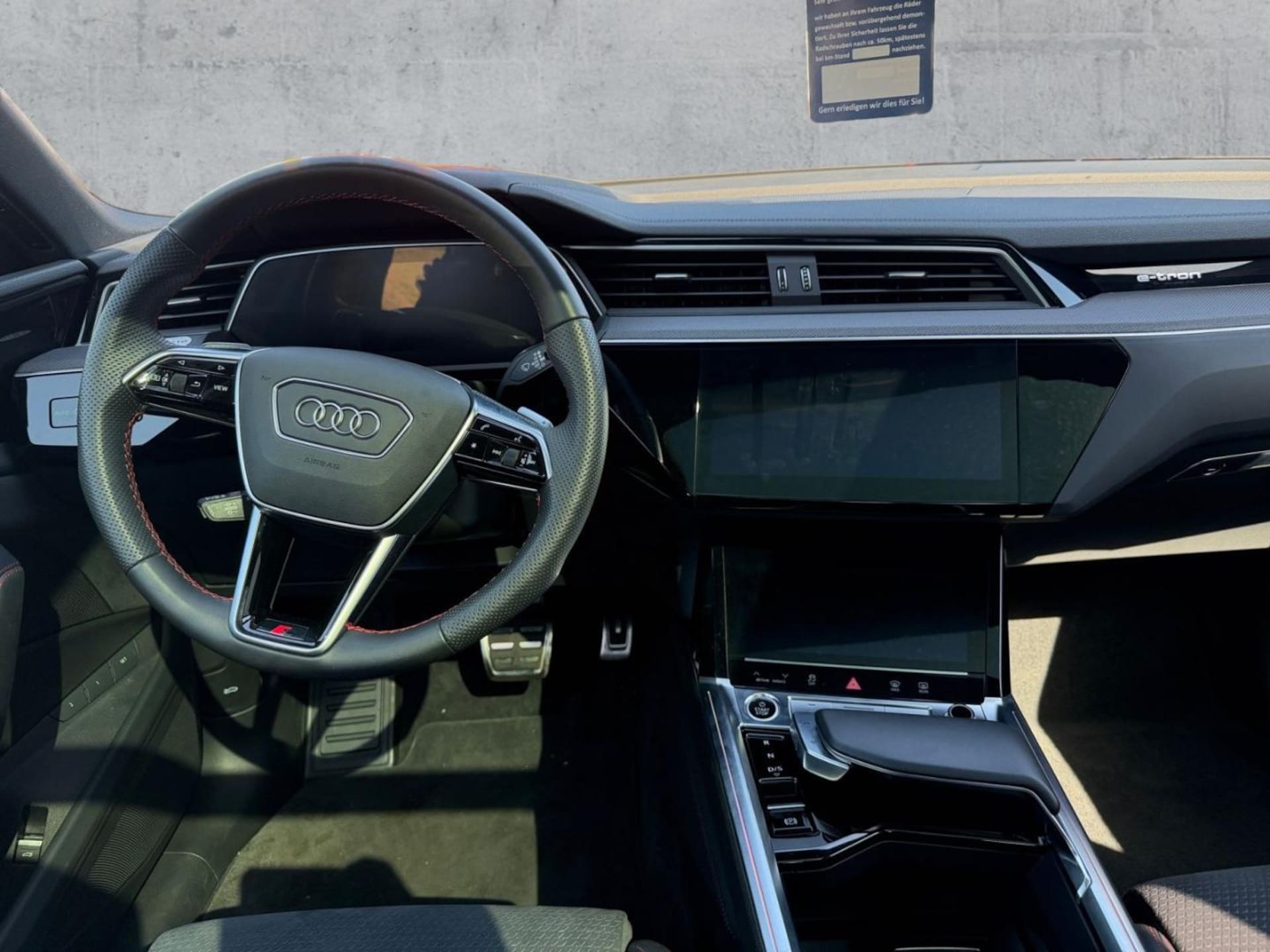Audi Q8 Sportback e-tron S line