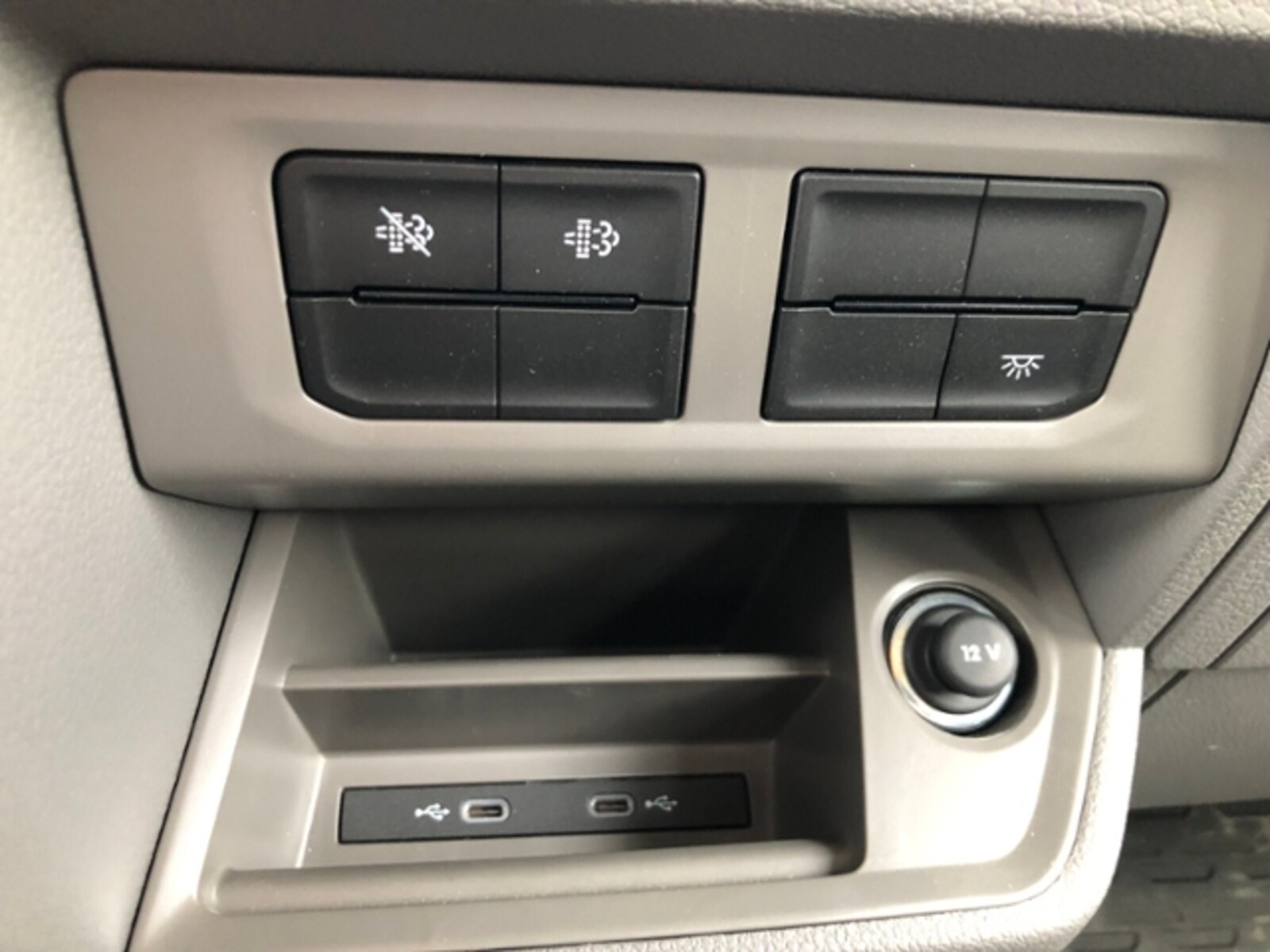 Volkswagen Crafter Kasten mittlerer Radstand – Bild 14