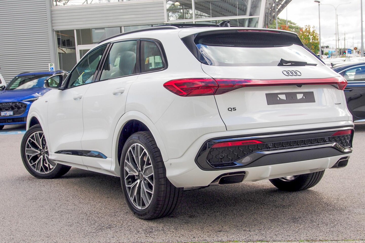 Image about Audi Q5 SUV TFSI quattro 200 kW sport