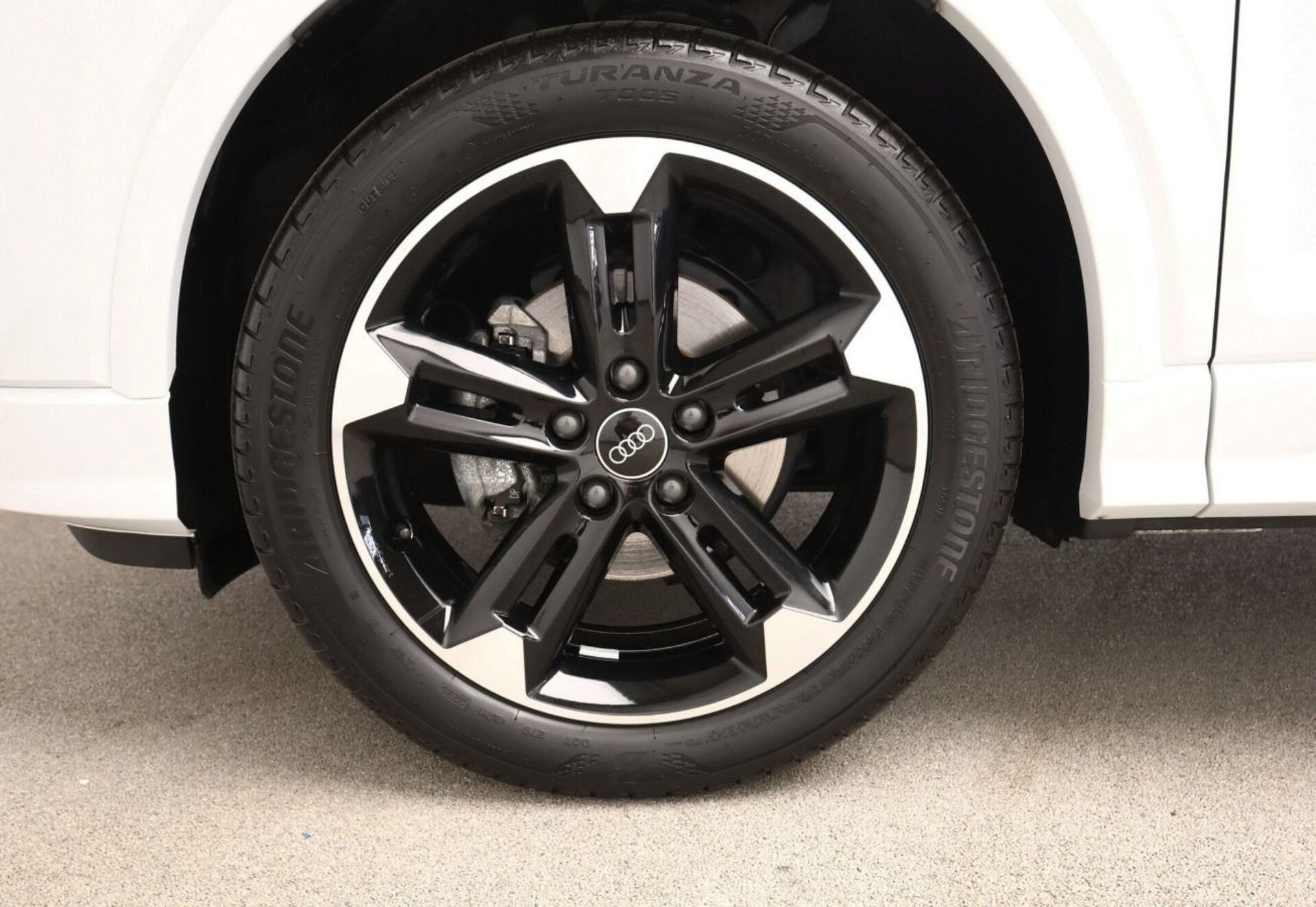 Audi Q2 S line