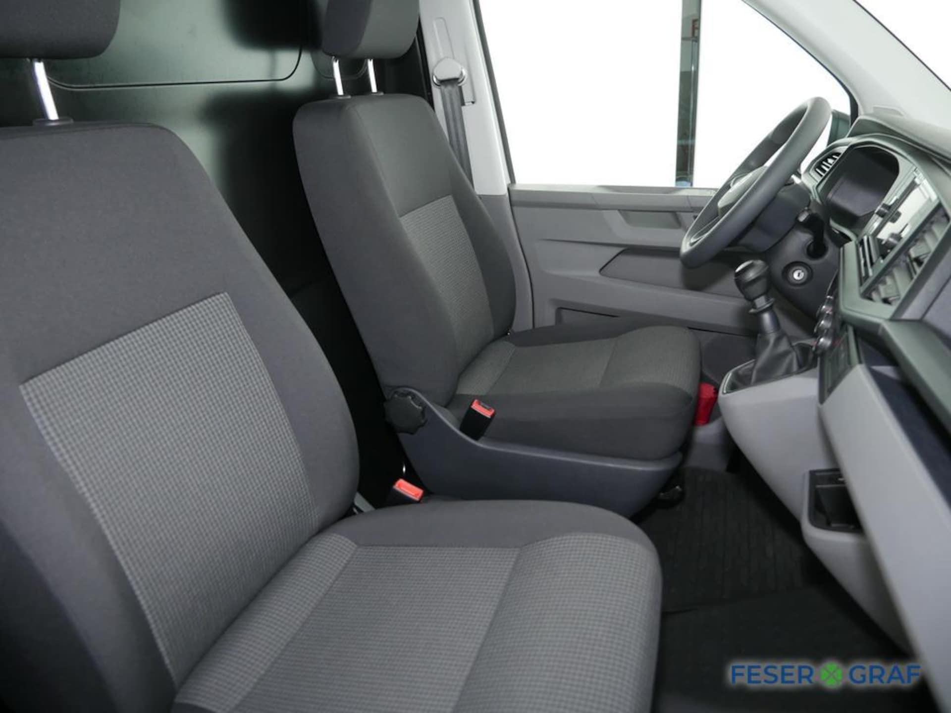 Volkswagen T6.1 Transporter Kasten langer Radstand