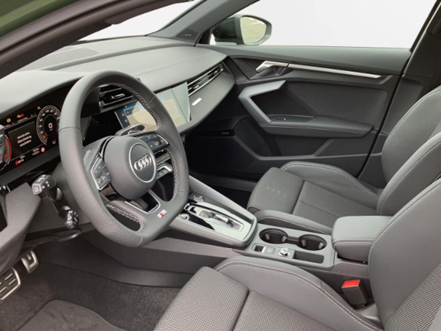 Bild über Audi A3 Sportback S line 35 TDI S tronic - für weitere Informationen kontaktieren Sie den Audi Partner