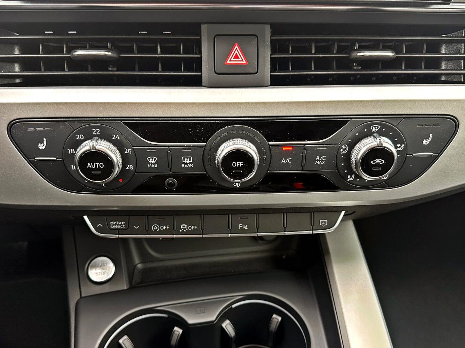 Audi A4 Avant S line