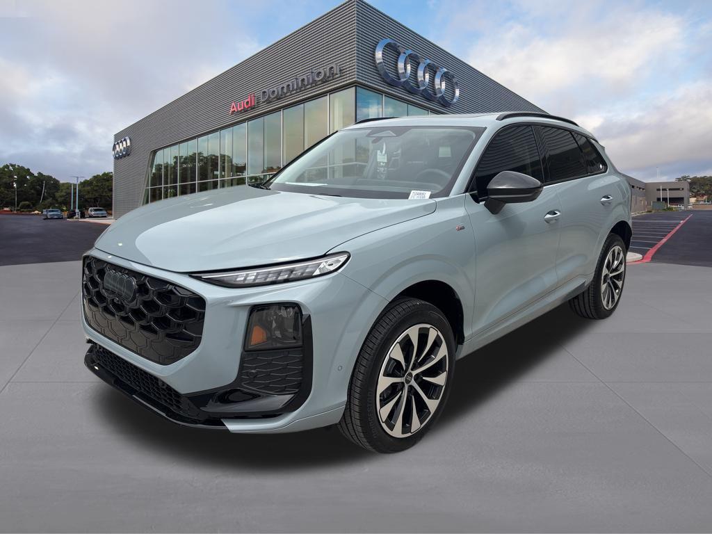 2026 Audi Q3 S line quattro's photo