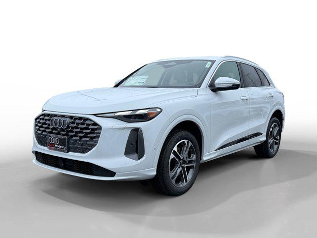 2025 Audi Q5 40 Premium's photo
