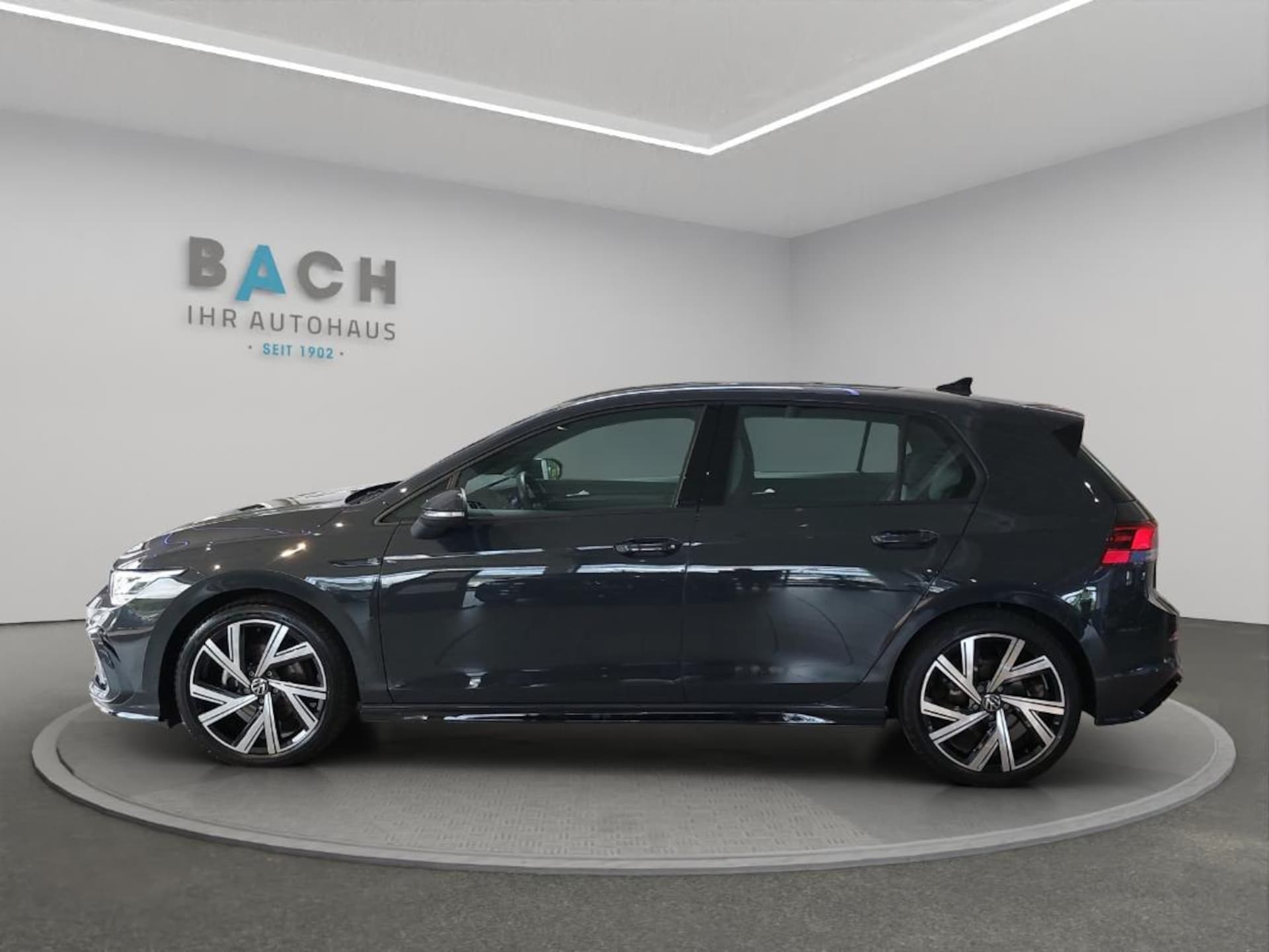 Volkswagen Golf R-Line