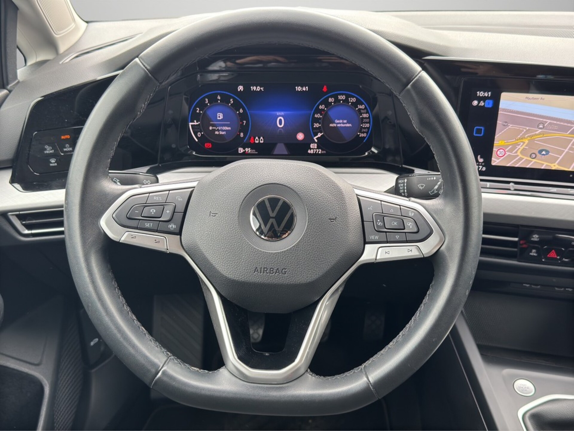 Volkswagen Golf Life