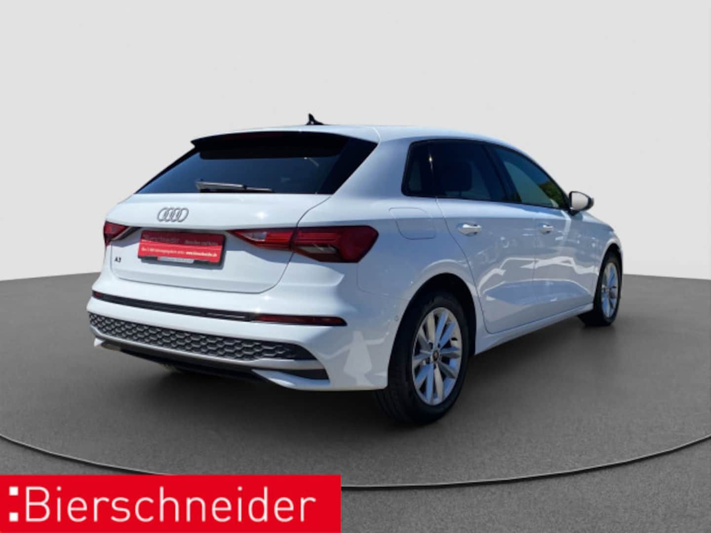 Bild über Audi A3 Sportback 30 TFSI Schaltgetriebe - für weitere Informationen kontaktieren Sie den Audi Partner