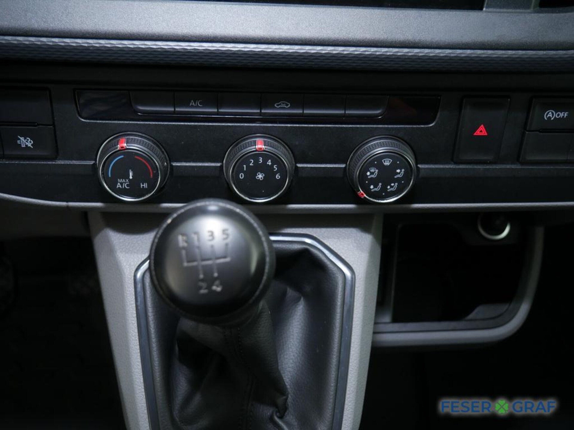 Volkswagen T6.1 Transporter Kasten langer Radstand