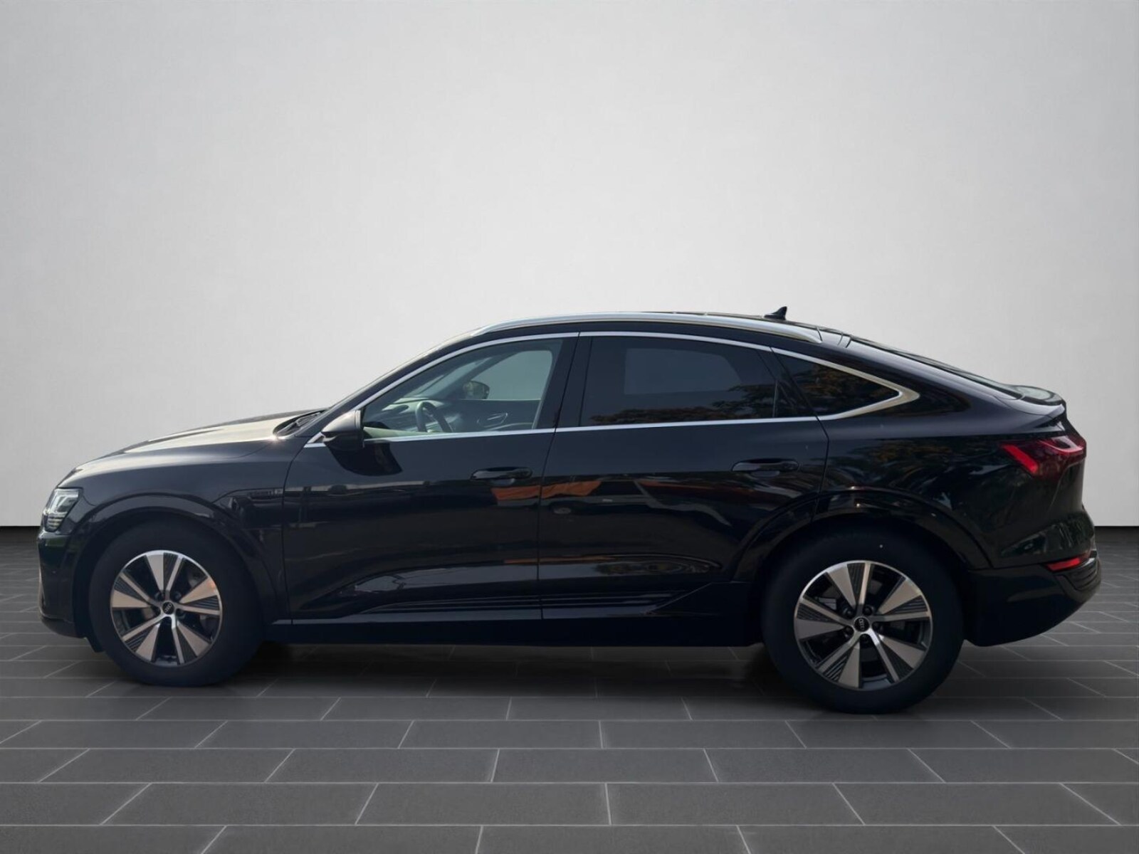 Audi Q8 Sportback e-tron – Bild 7