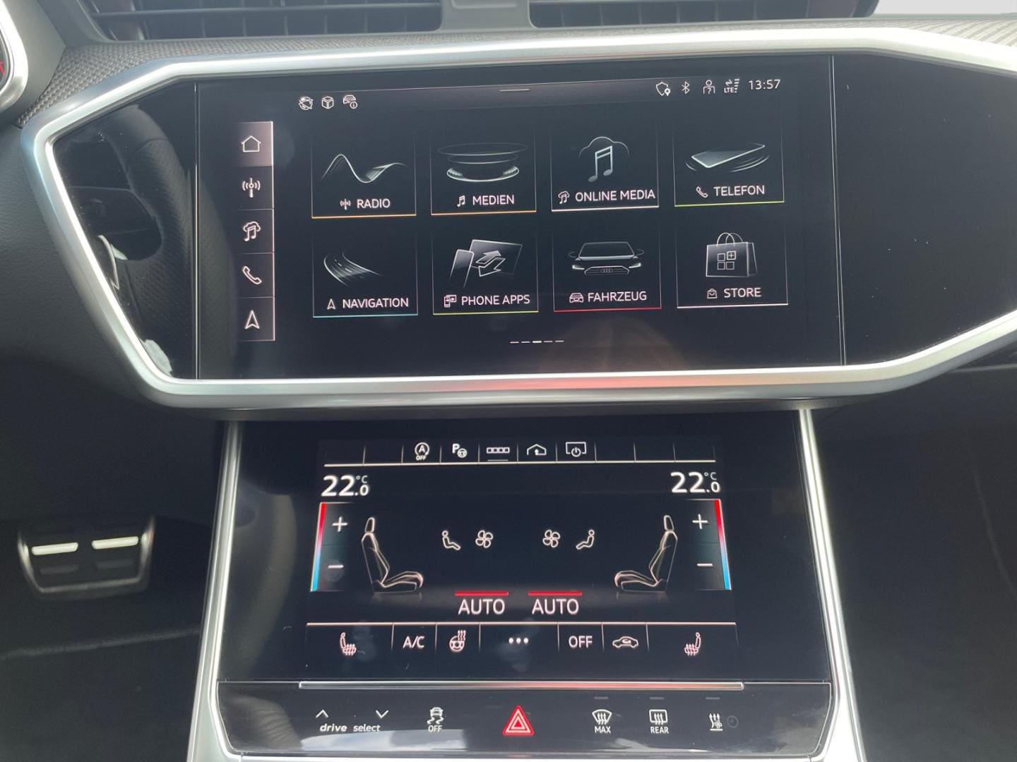 Bild über Audi S6 Avant TDI quattro tiptronic - für weitere Informationen kontaktieren Sie den Audi Partner