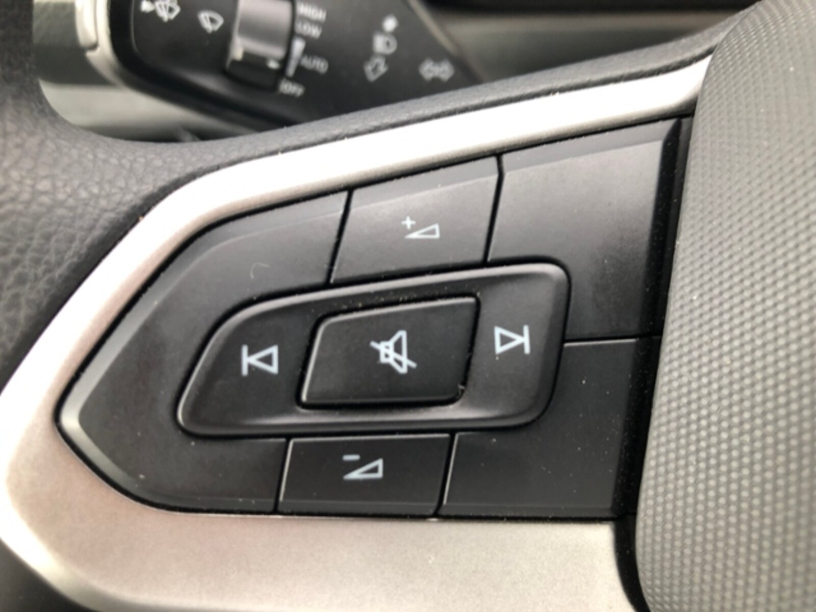 Volkswagen Crafter Kasten mittlerer Radstand – Bild 16