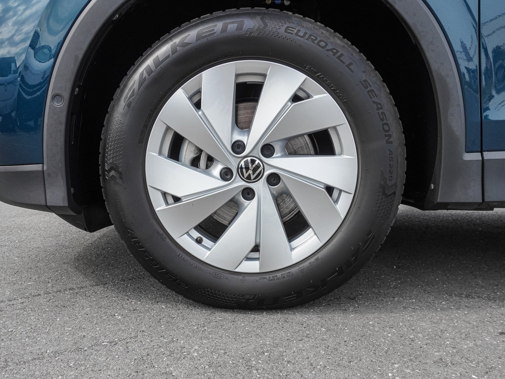 Volkswagen Tiguan Basis-Modell