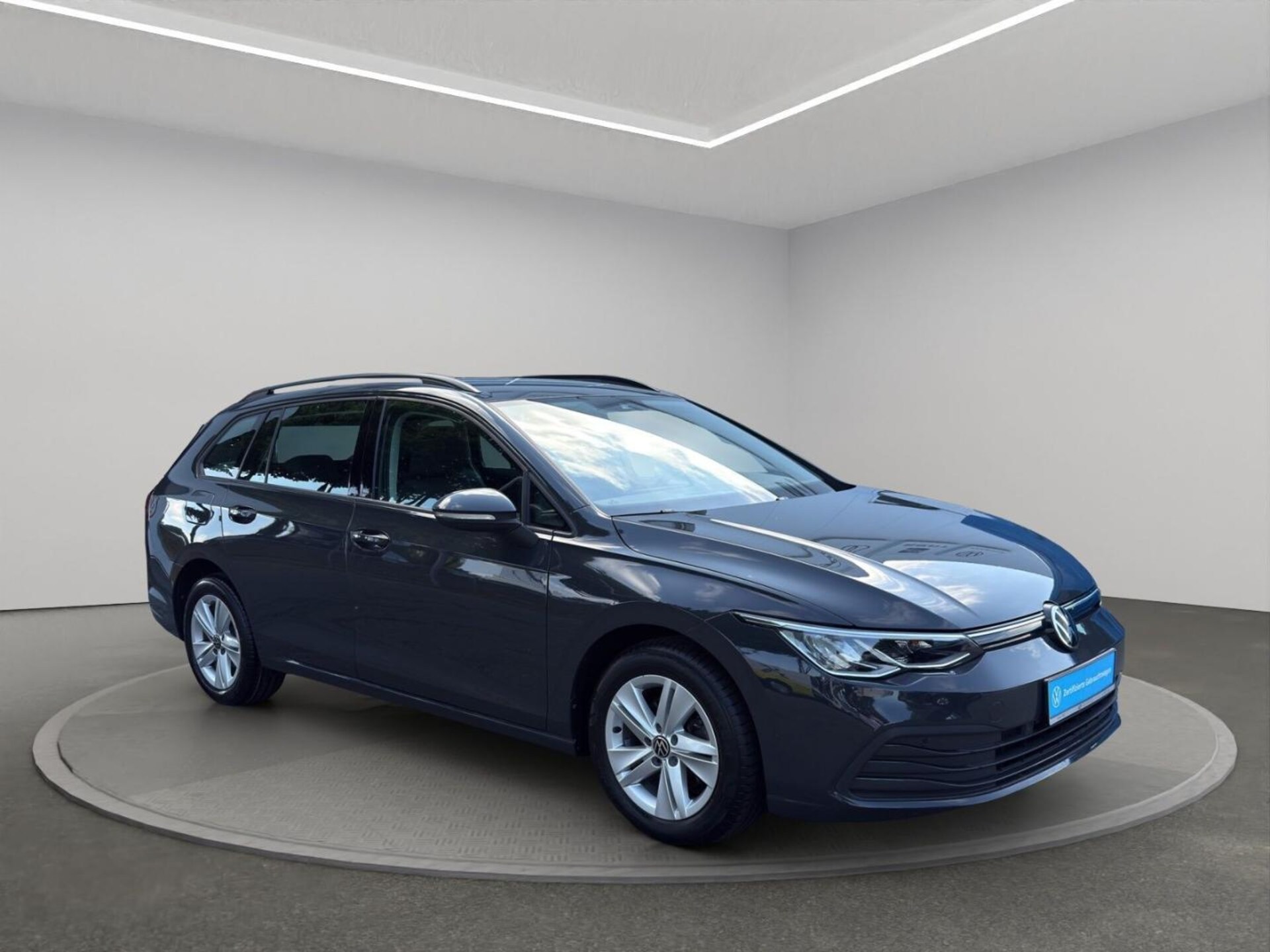 Volkswagen Golf Variant Life