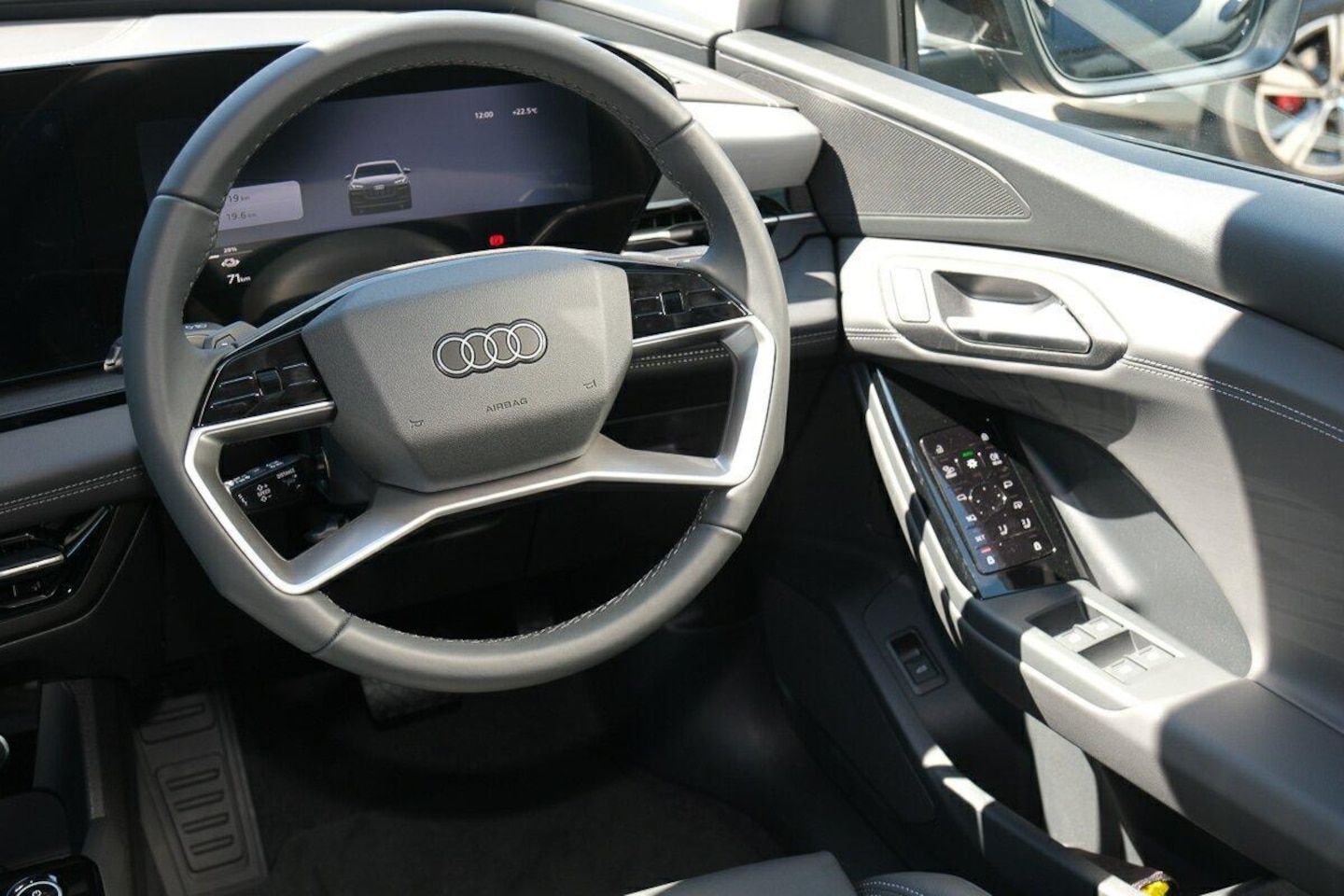 Image about Audi Q6 Sportback e-tron e-tron