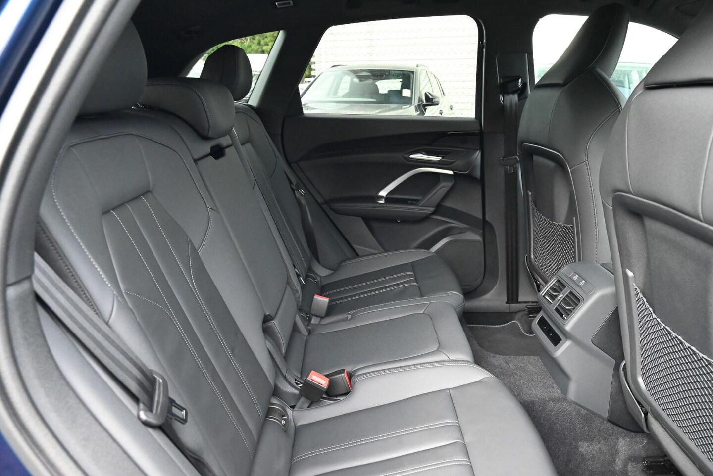 Image about Audi Q5 SUV e-hybrid quattro S tronic
