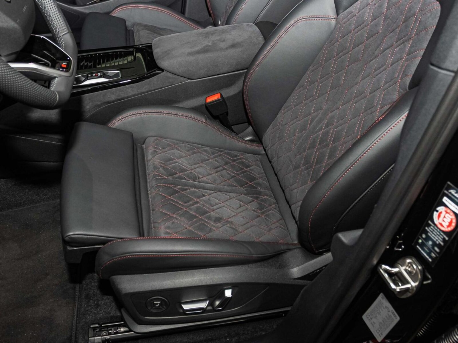 Audi Q6 e-tron – Bild 8