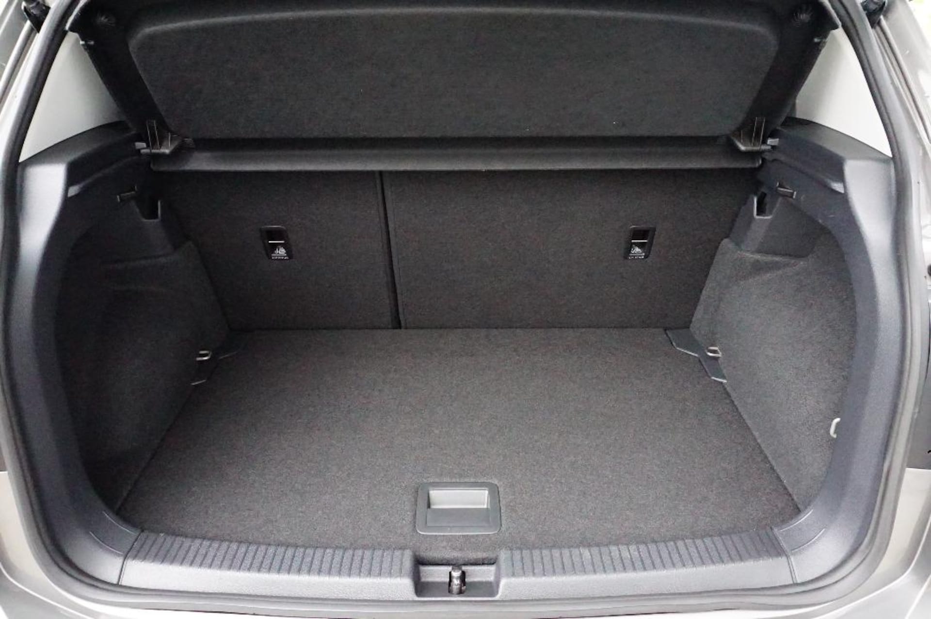 Volkswagen T-Cross United