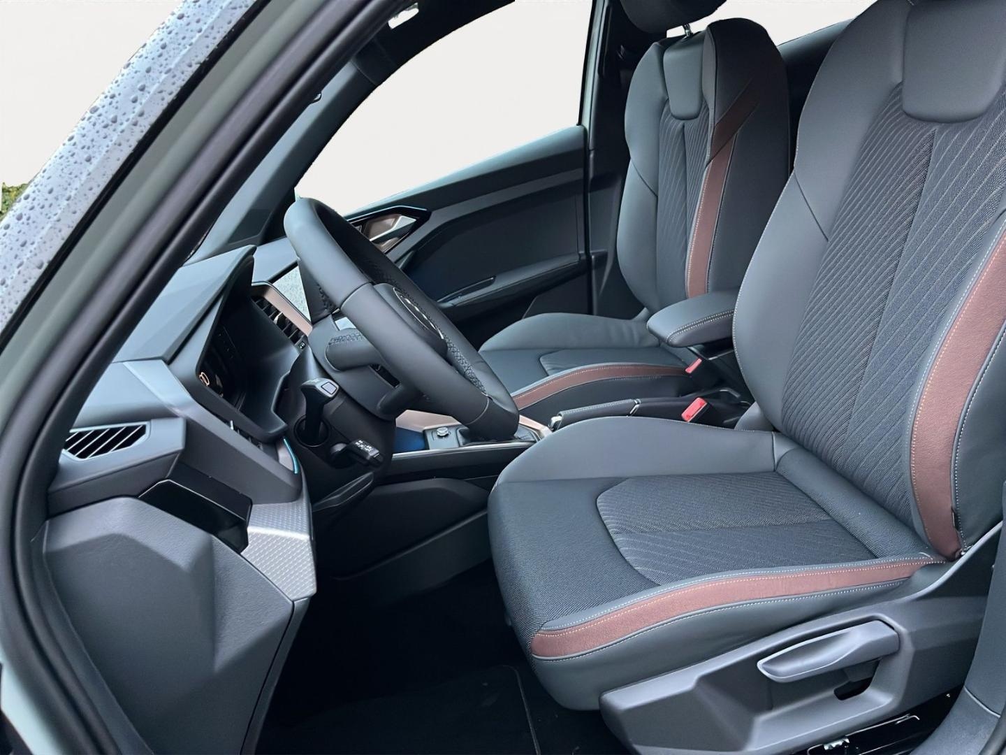 Bild über Audi A1 allstreet 30 TFSI S tronic - für weitere Informationen kontaktieren Sie den Audi Partner