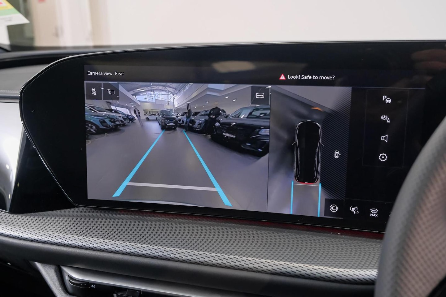 Image about Audi Q5 SUV e-hybrid quattro S tronic
