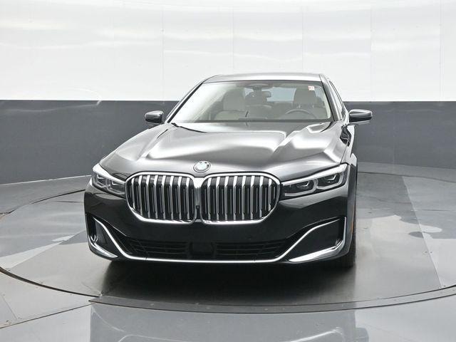 2022 BMW 750