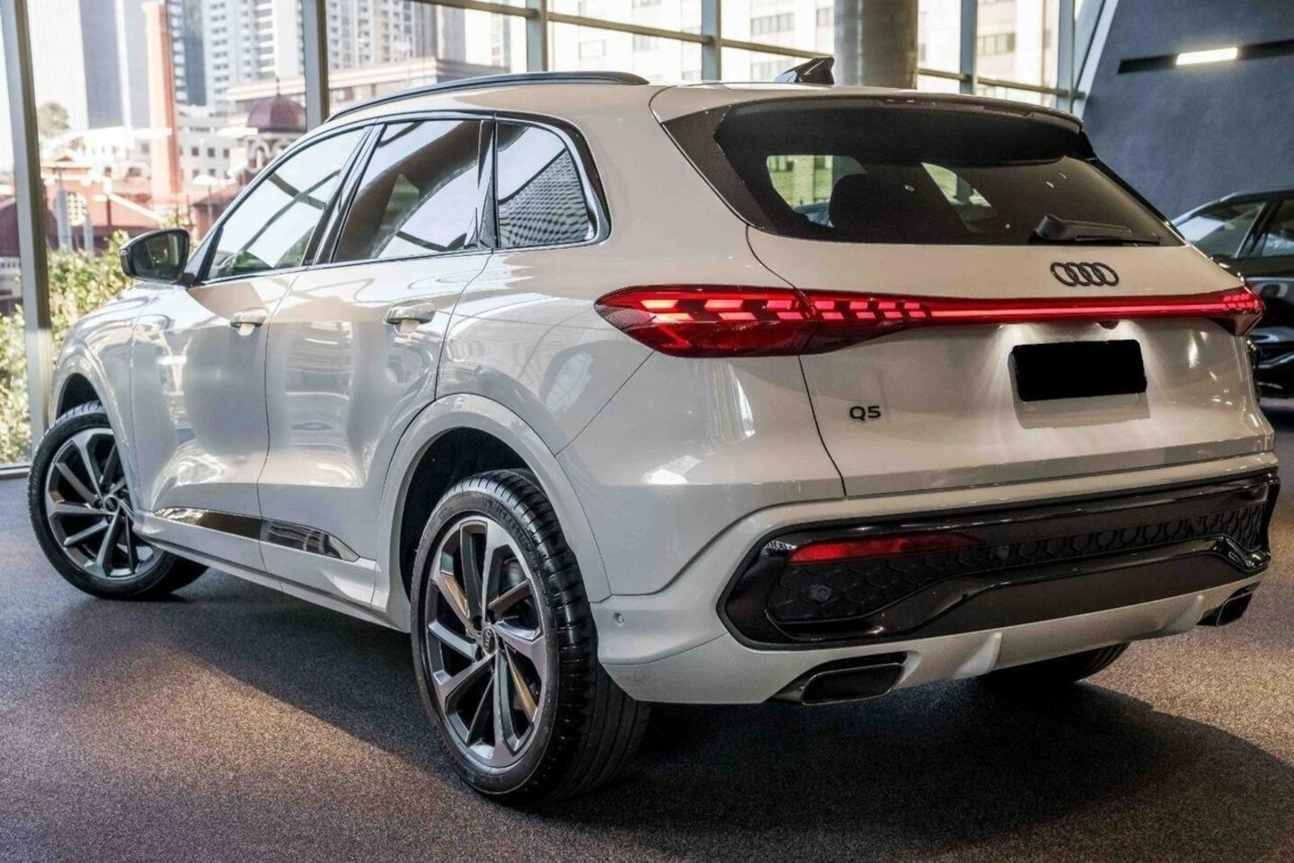 Image about Audi Q5 SUV TFSI 150 kW
