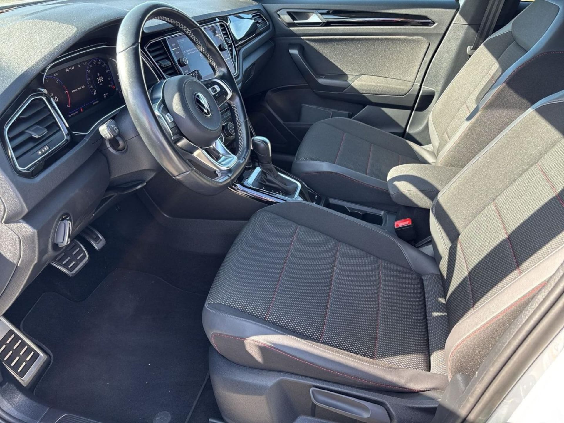 Volkswagen T-Roc Sport