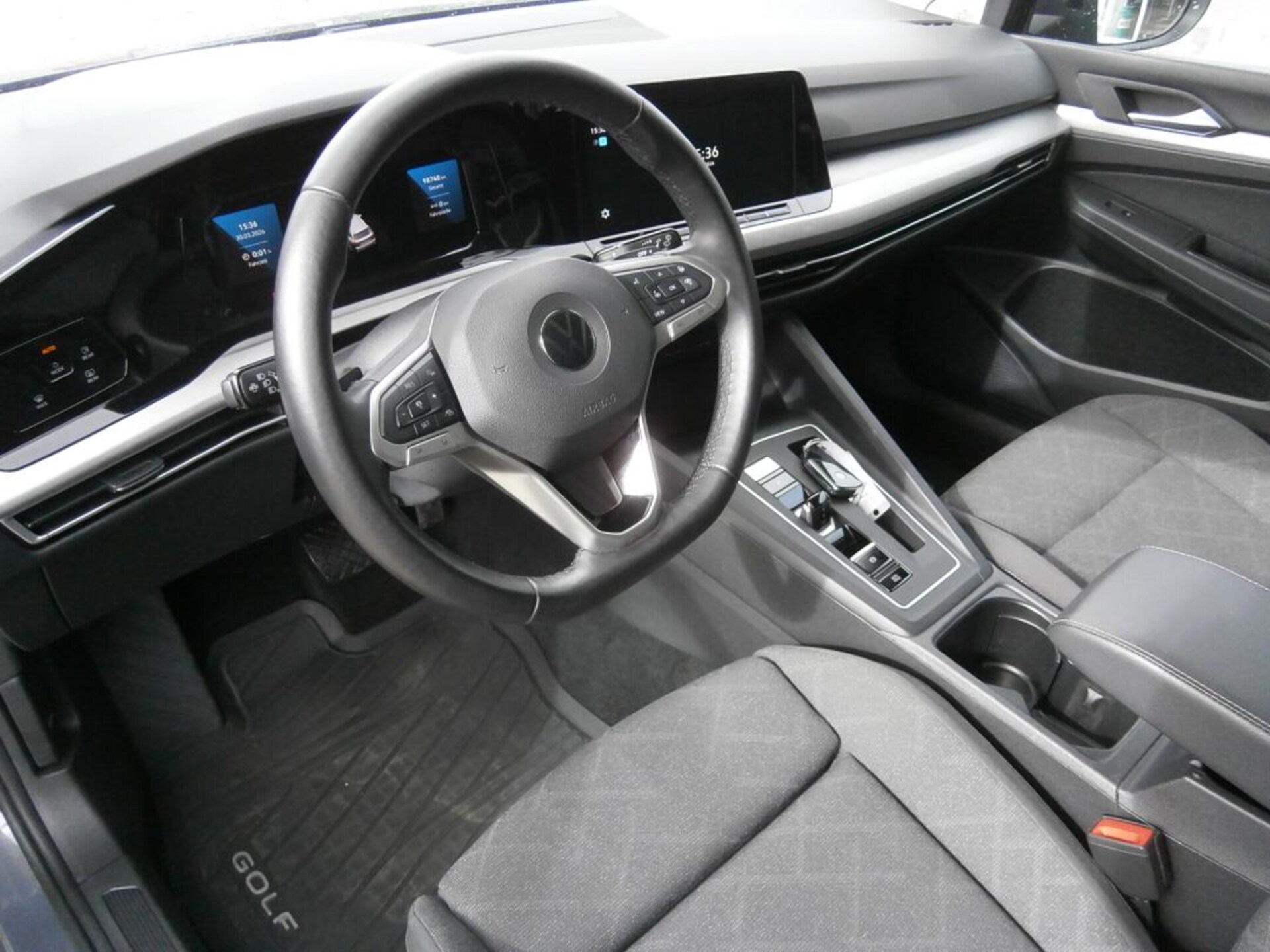 Volkswagen Golf Variant Life