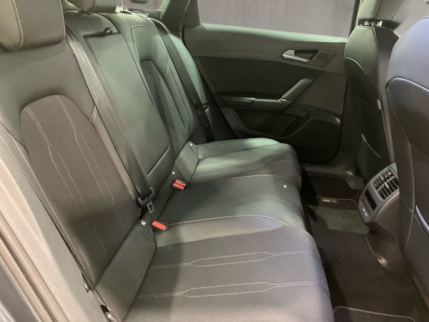 CUPRA Leon Sportstourer 1.5 eTSI DSG 110 kW (150 CV) — photo 6