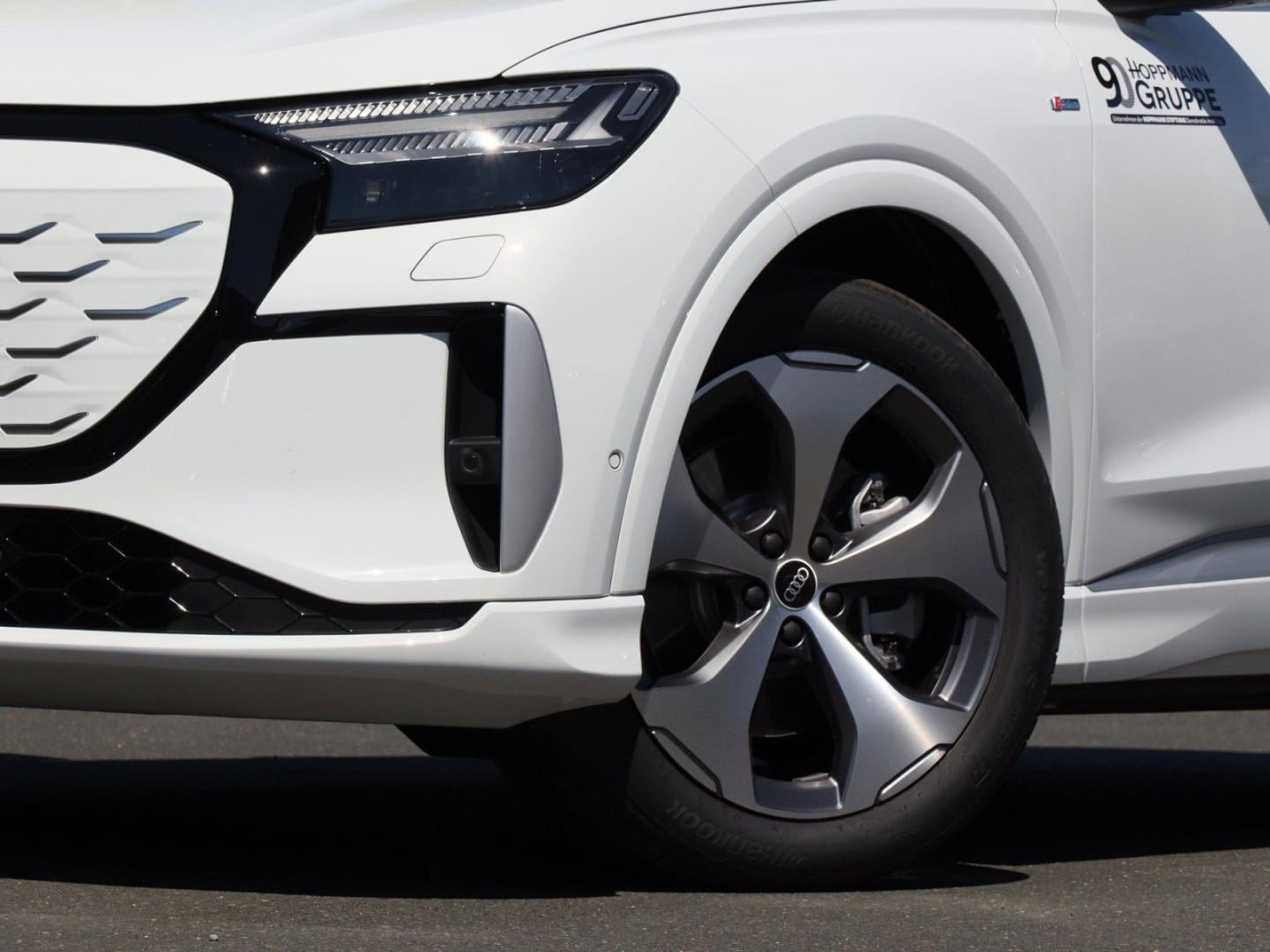 Bild über Audi Q4 Sportback e-tron e-tron performance 210 kW - für weitere Informationen kontaktieren Sie den Audi Partner