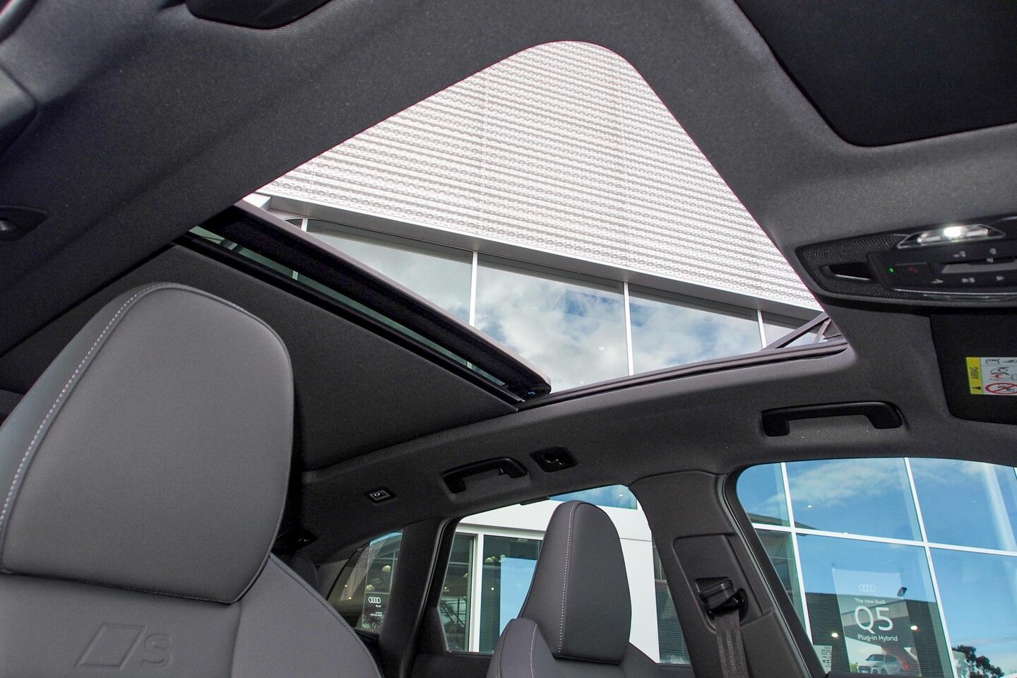 Image about Audi Q5 SUV TFSI quattro 200 kW sport