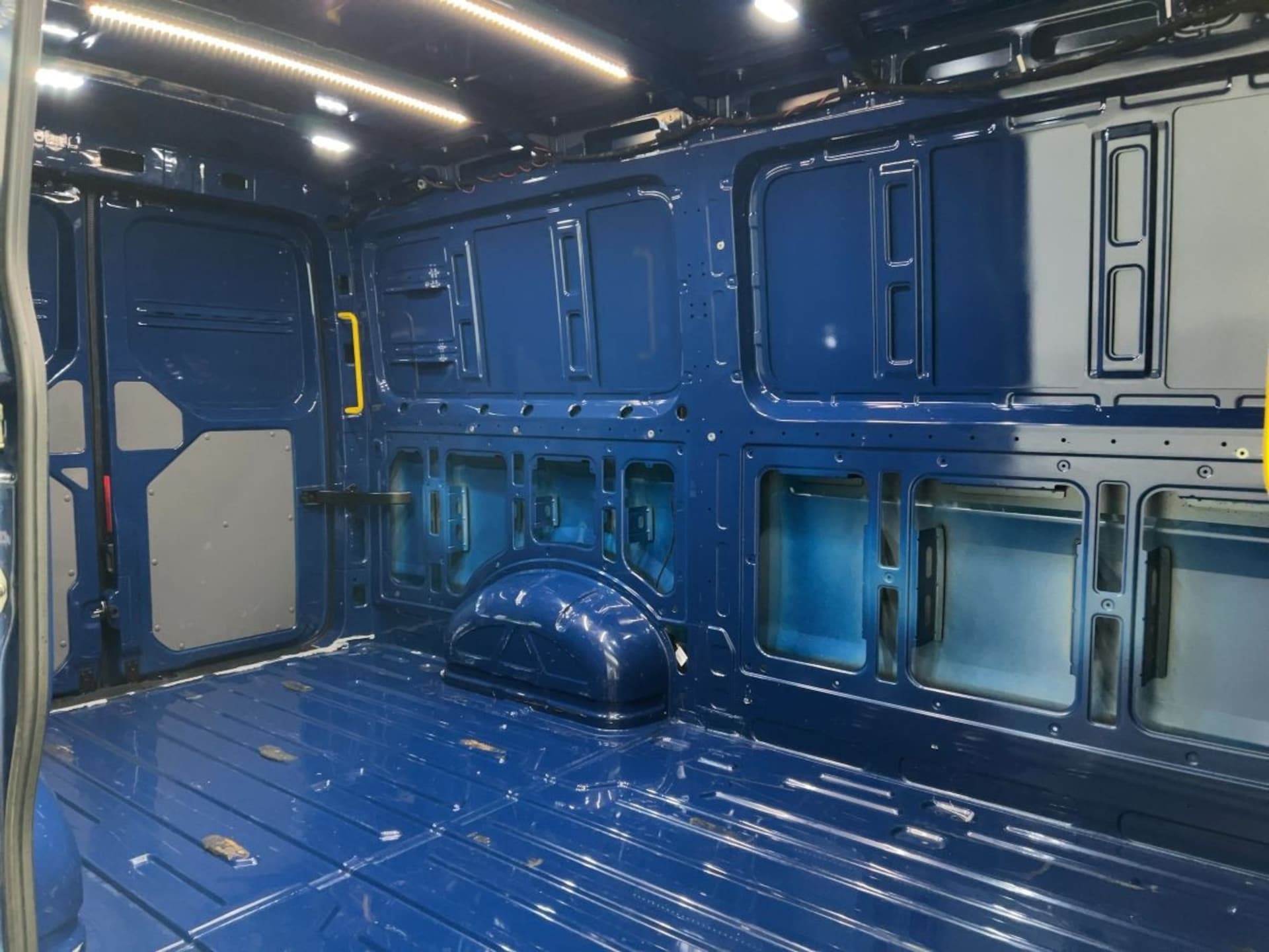 Volkswagen Crafter Kasten mittlerer Radstand