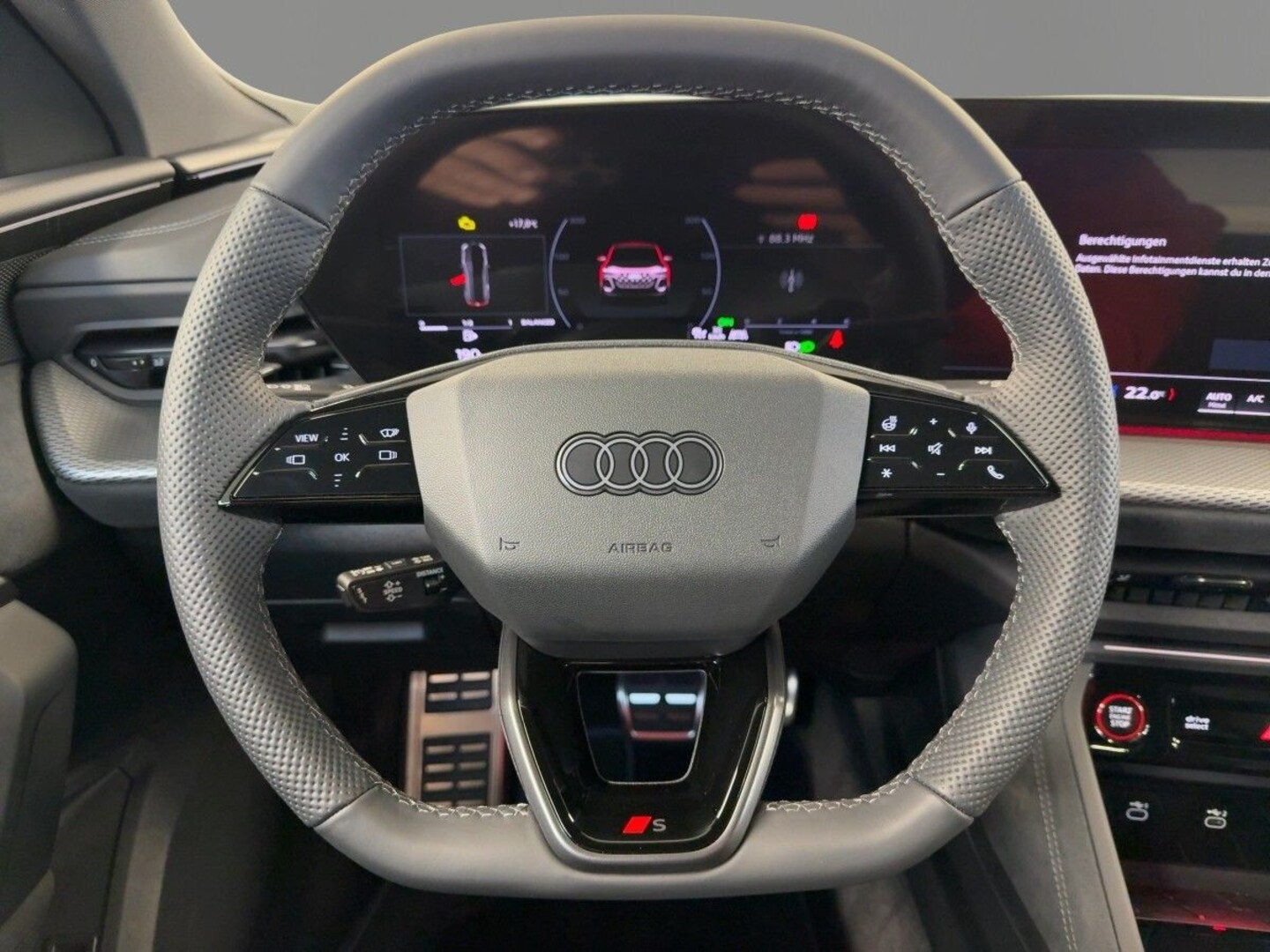 Bild über Audi Q5 SUV TDI quattro 150 kW S tronic - für weitere Informationen kontaktieren Sie den Audi Partner