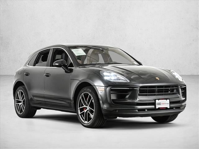 2022 Porsche Macan