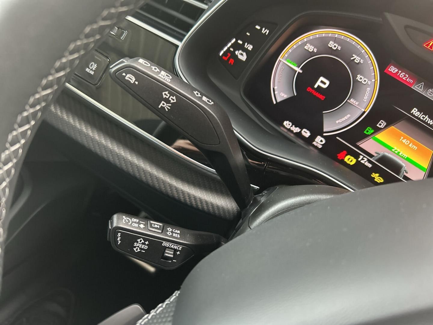 Bild über Audi Q8 SUV TFSI e S line business TFSI e quattro 360 kW tiptronic - für weitere Informationen kontaktieren Sie den Audi Partner