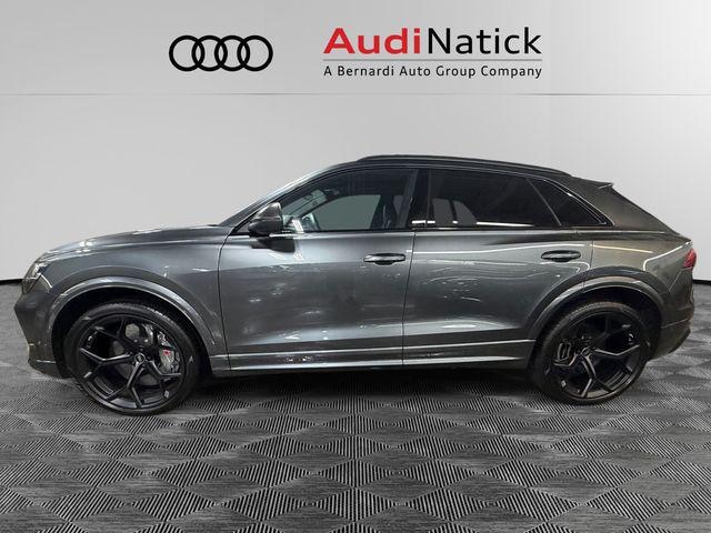 2025 Audi RS Q8 SUV performance