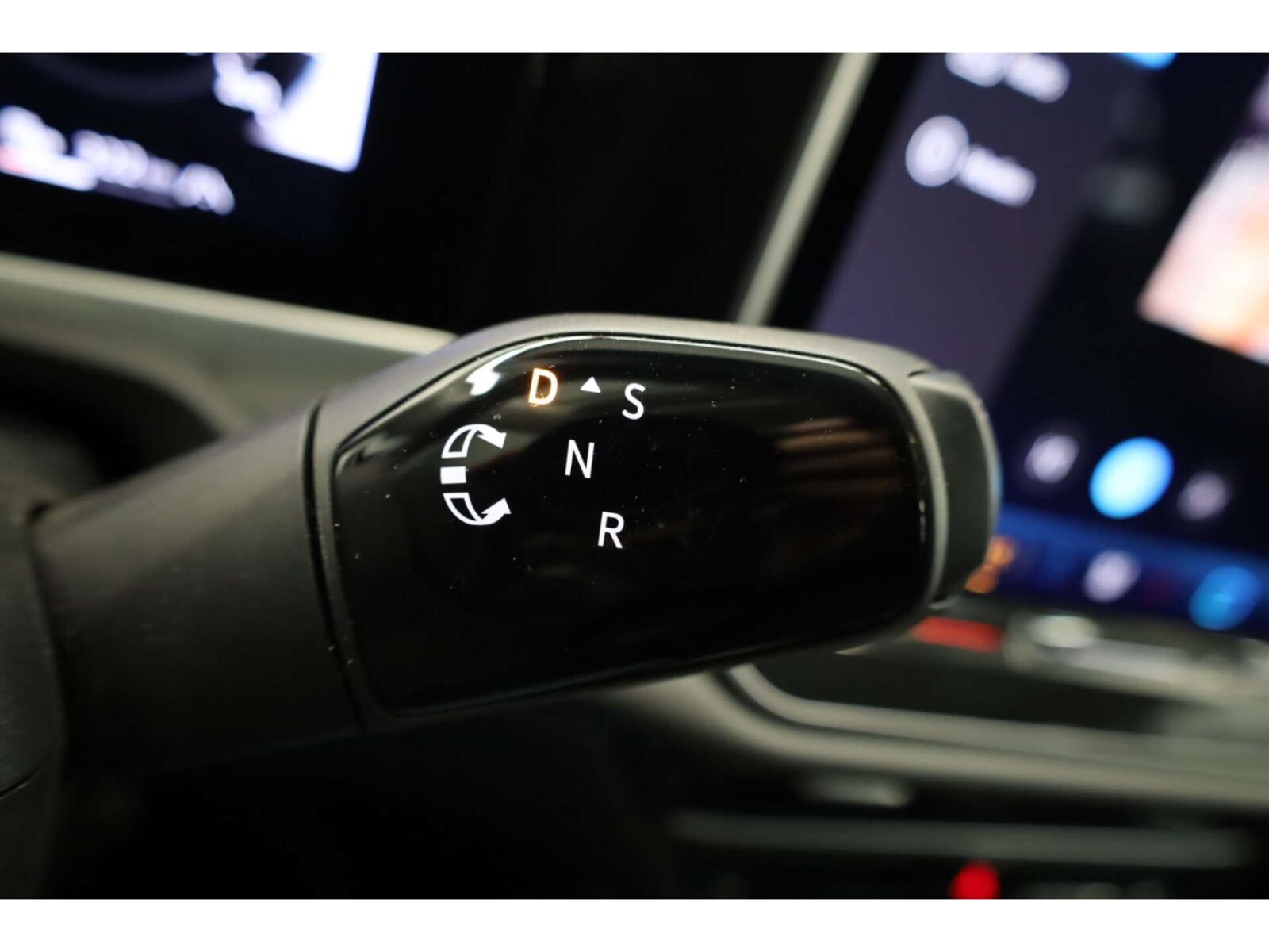 Volkswagen Passat – Bild 15