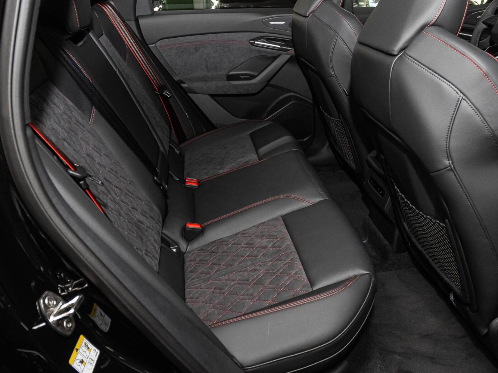 Audi Q6 e-tron – Bild 18