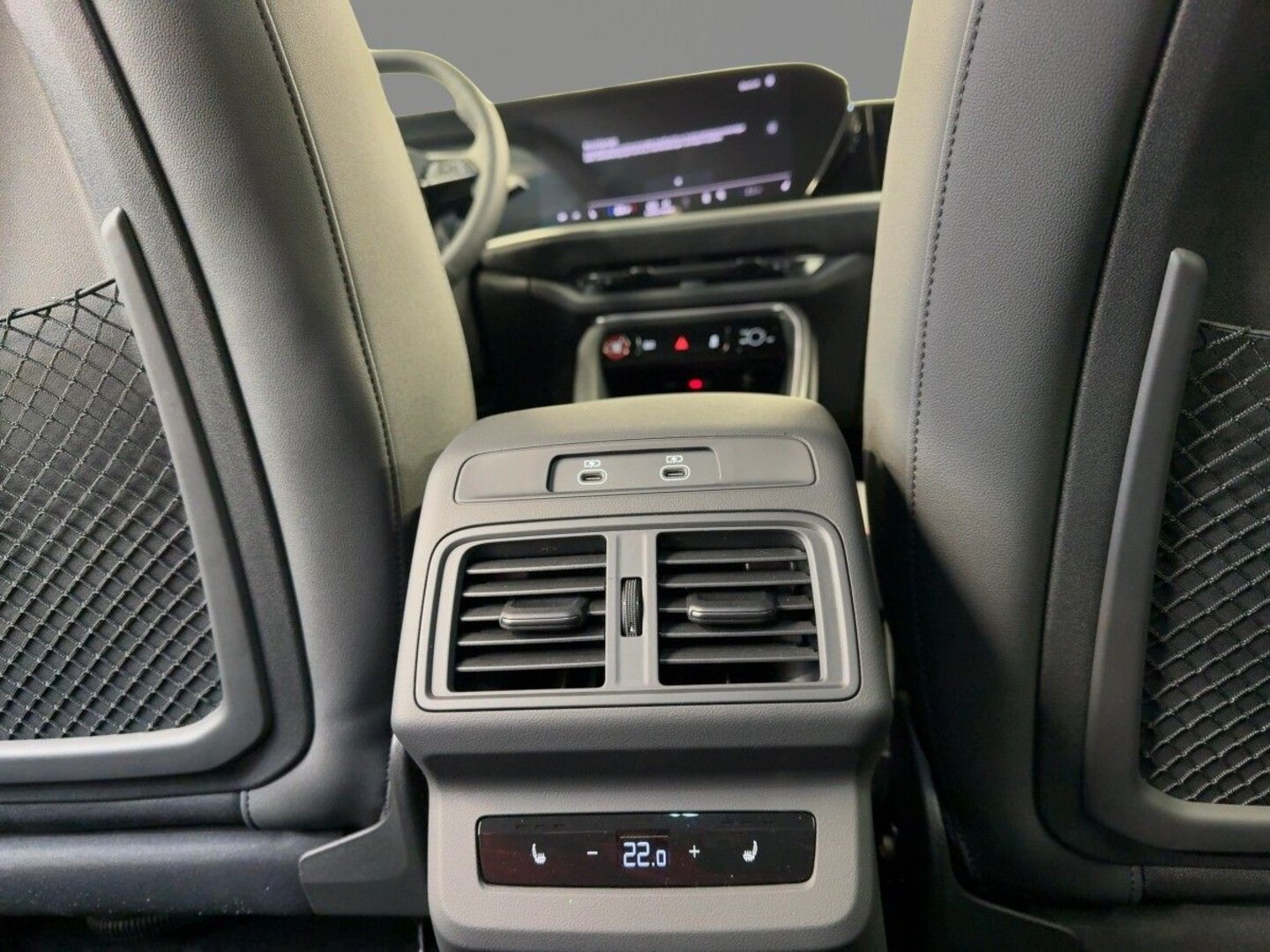 Bild über Audi Q5 SUV TDI quattro 150 kW S tronic - für weitere Informationen kontaktieren Sie den Audi Partner