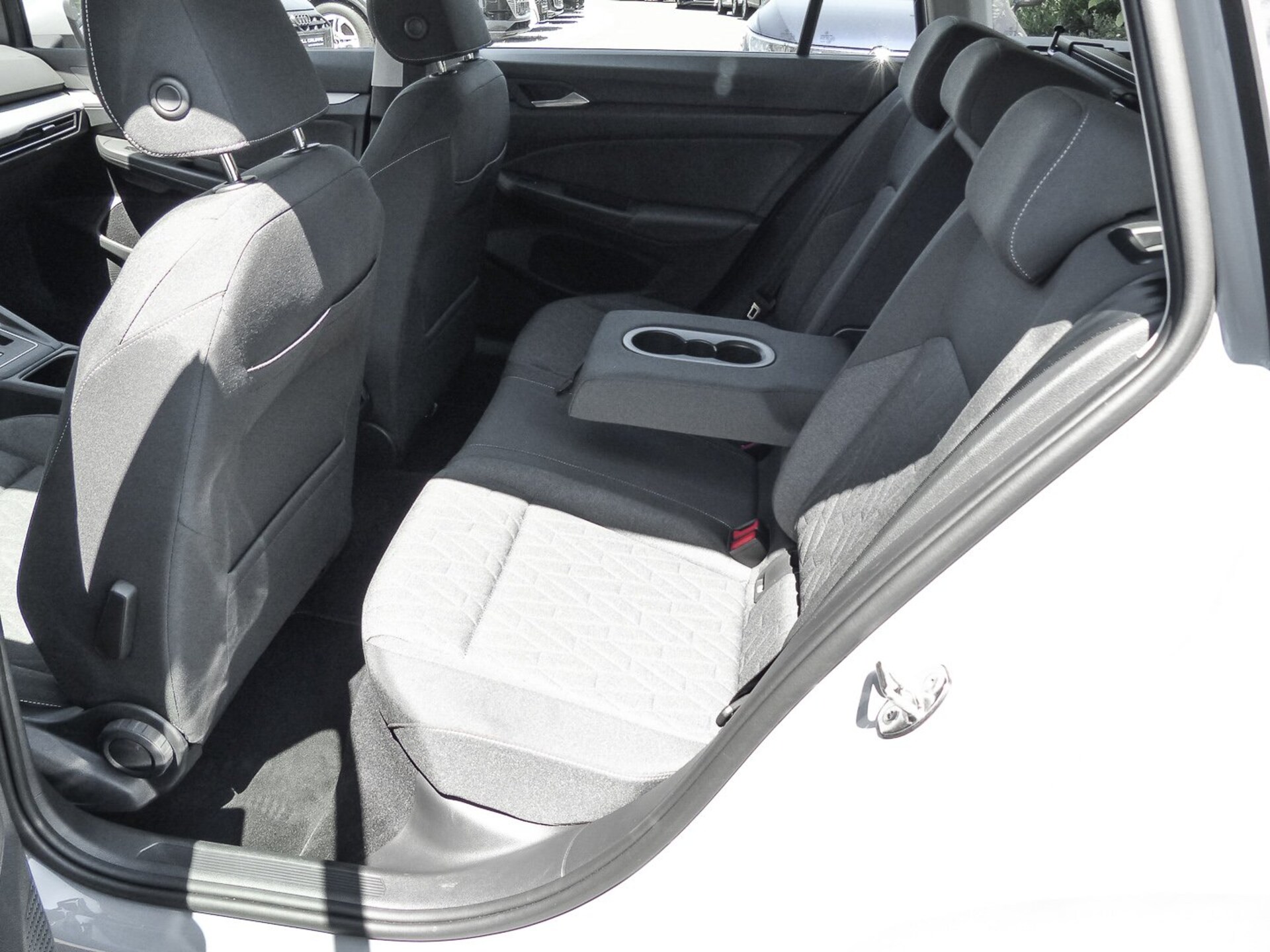 Volkswagen Golf Variant Life