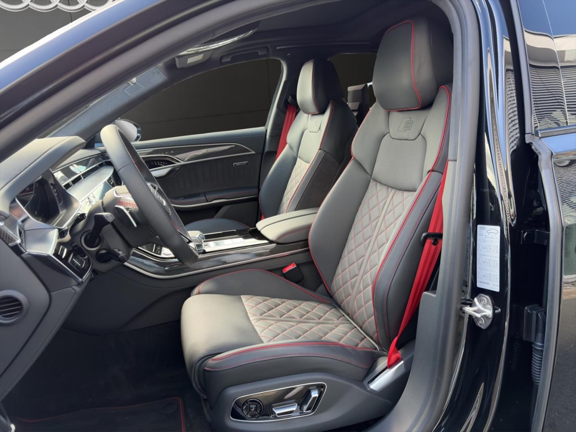 Audi S8