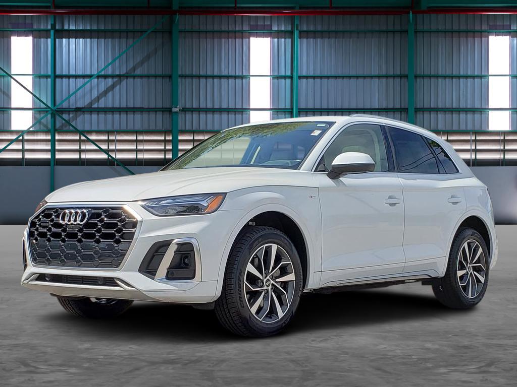 2023 Audi Q5 45 Premium Plus's photo