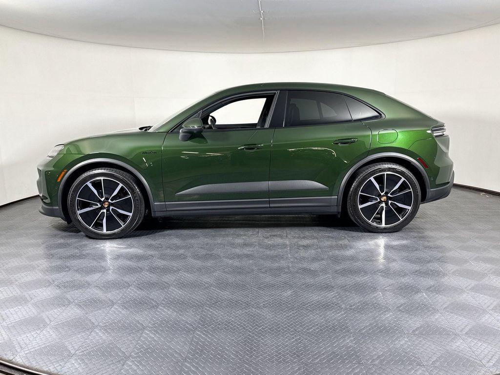 Used 2025 Porsche Macan Base with VIN WP1AA2XA3SL000096 for sale in Coral Gables, FL