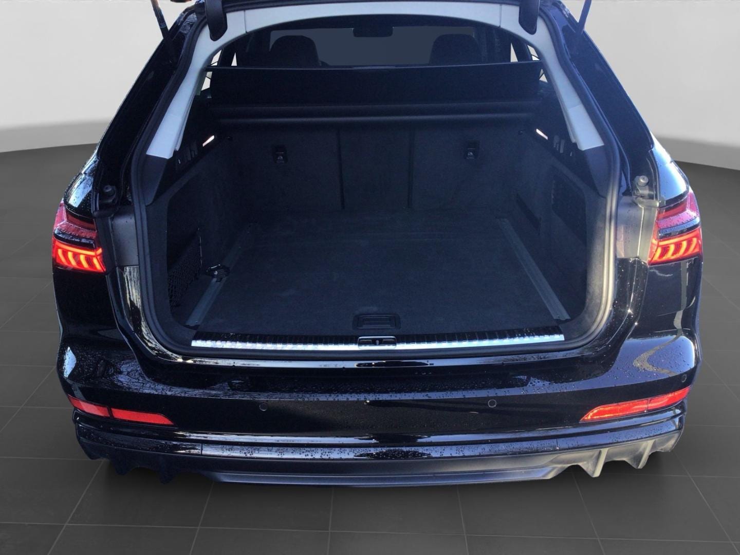 Bild über Audi S6 Avant TDI quattro tiptronic - für weitere Informationen kontaktieren Sie den Audi Partner