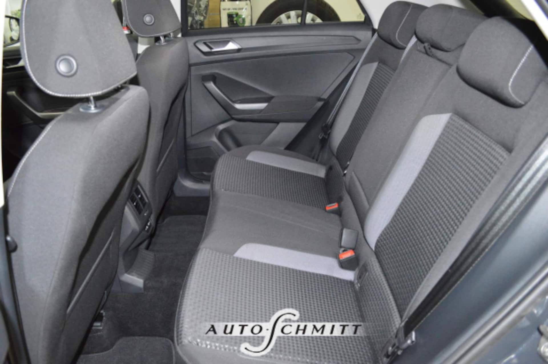 Volkswagen T-Roc Active
