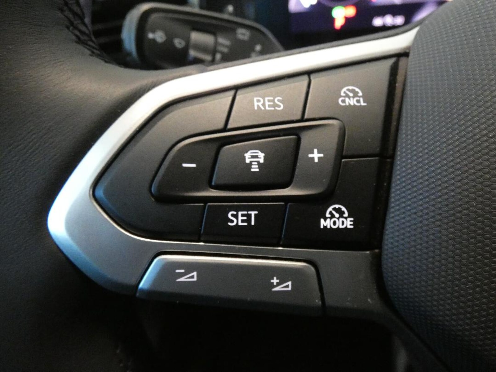 Volkswagen Tiguan – Bild 21