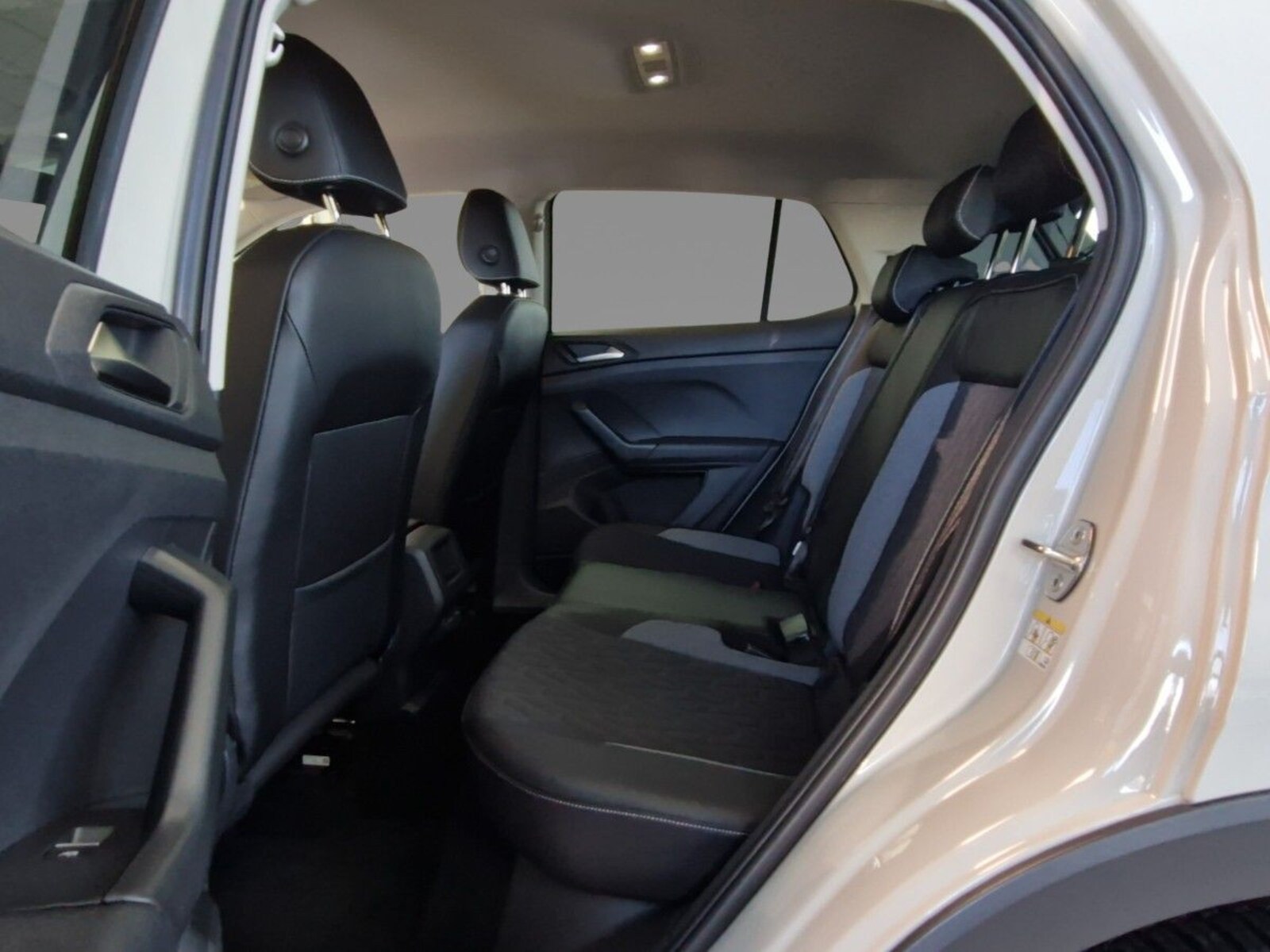 Volkswagen T-Cross – Bild 7
