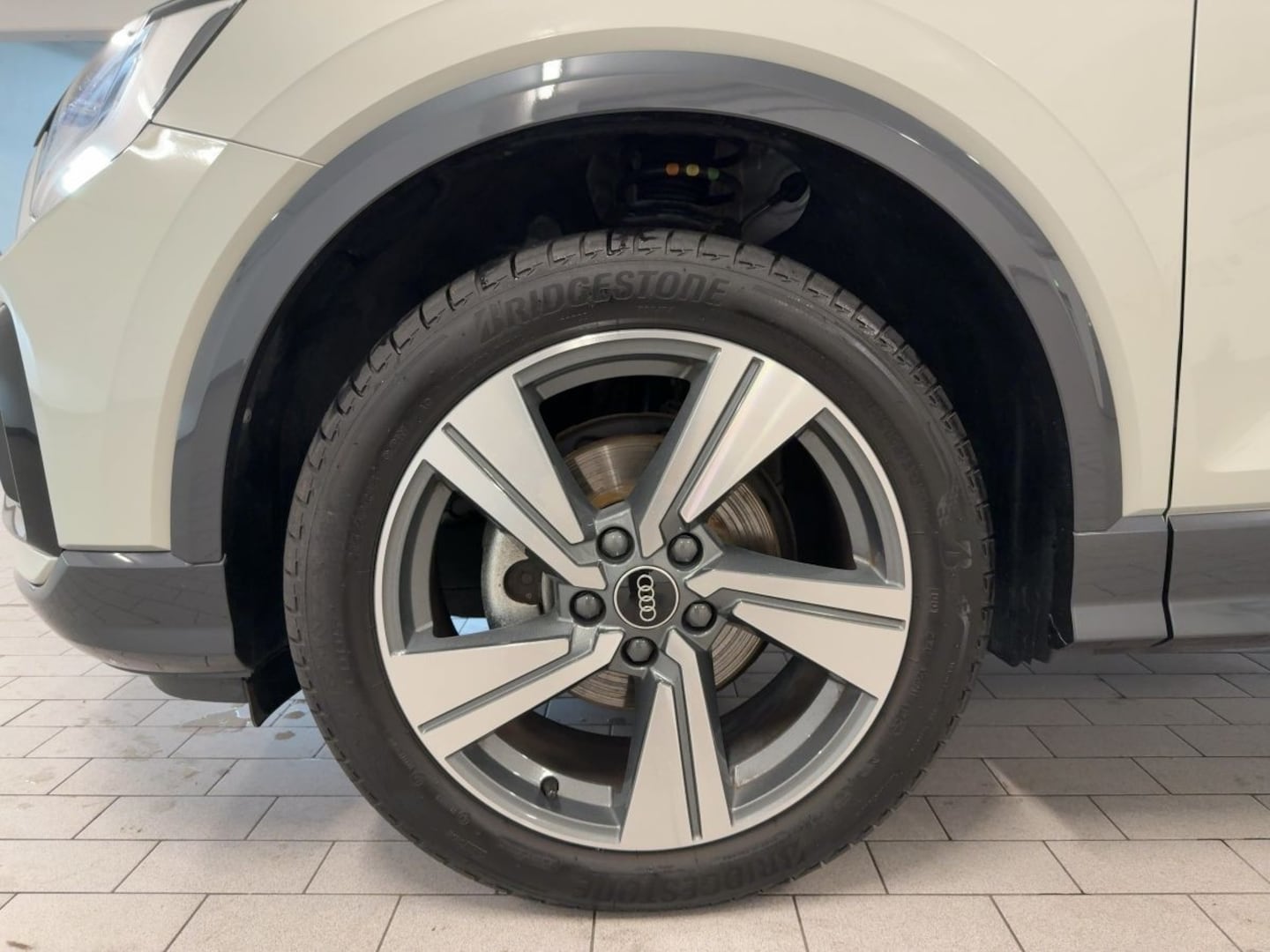 Bild über Audi Q2 advanced 35 TFSI S tronic - für weitere Informationen kontaktieren Sie den Audi Partner