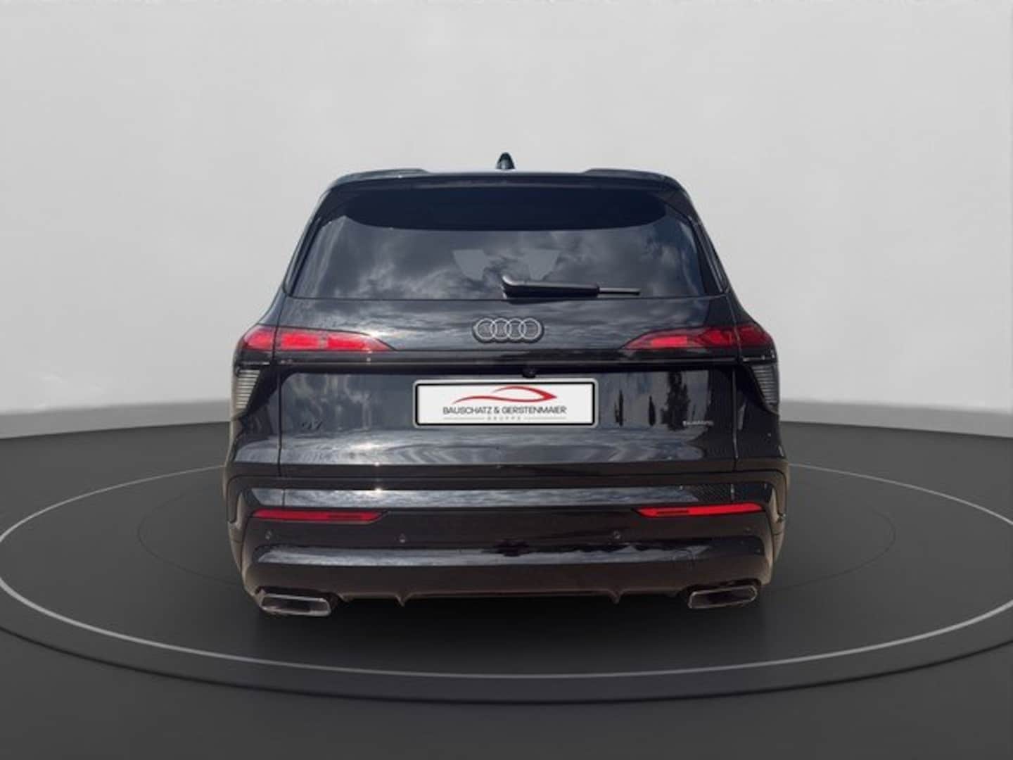 Bild über Audi Q7 SUV TDI quattro 220 kW tiptronic - für weitere Informationen kontaktieren Sie den Audi Partner